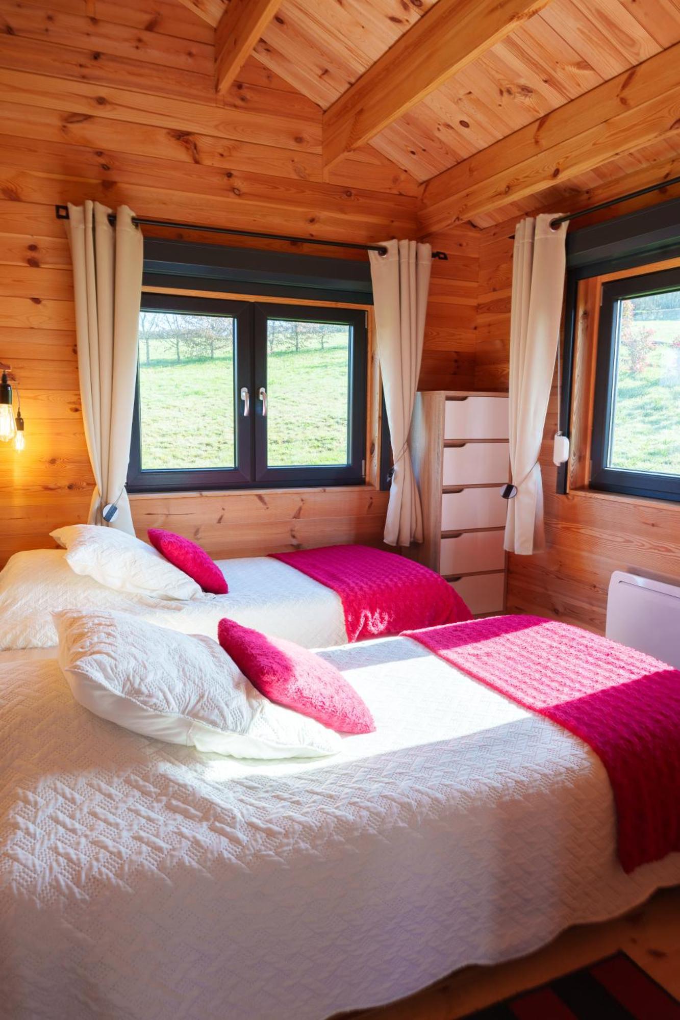 Saint-Germain-des-Champs Le Chalet Du Crescent מראה חיצוני תמונה